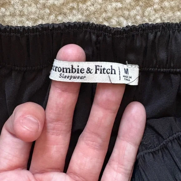 Abercrombie & Fitch Women’s Lace and Satin Sleep Pant. Size Medium. - Picture 7 of 7